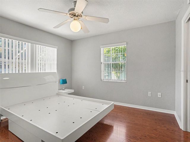 2124 VELVET WAY, Lakeland, FL 33811