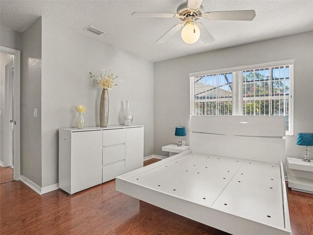 2124 VELVET WAY, Lakeland, FL 33811