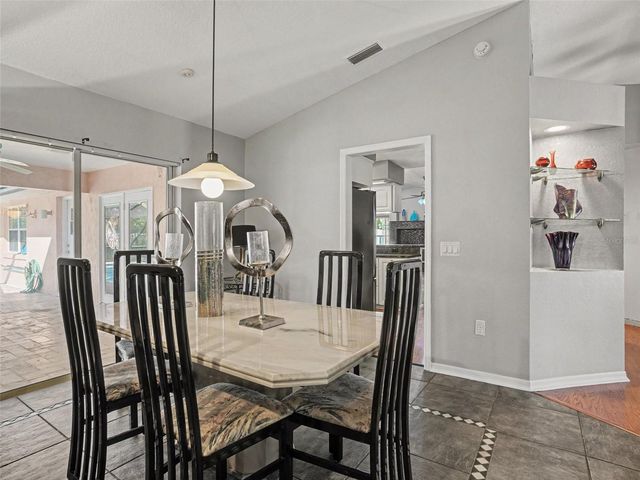 2124 VELVET WAY, Lakeland, FL 33811