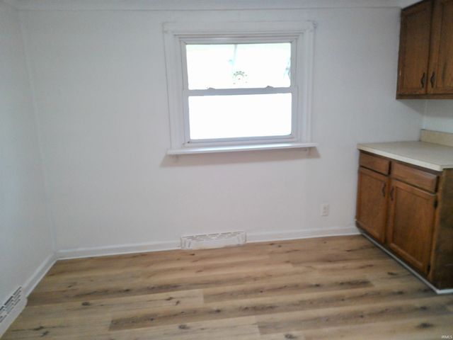 1133 N Brookfield Street, South Bend, IN 46628