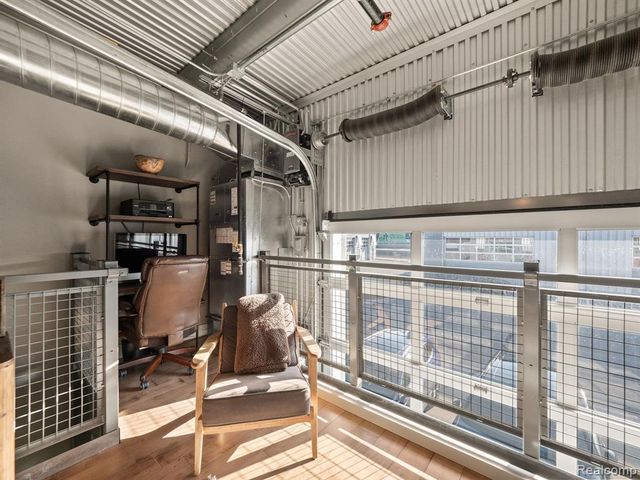 68 Pit Lane, Pontiac, MI 48341