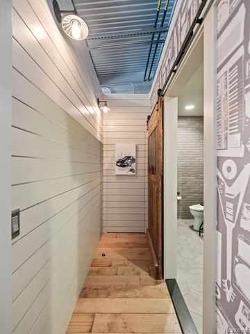 68 Pit Lane, Pontiac, MI 48341