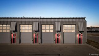 68 Pit Lane, Pontiac, MI 48341