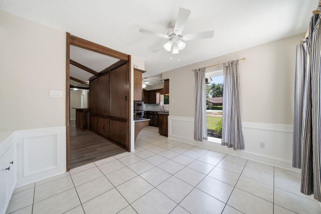 626 Magic Oaks Drive, Spring, TX 77388