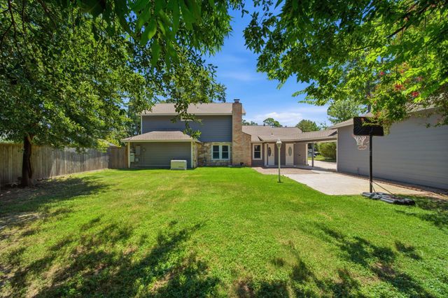 626 Magic Oaks Drive, Spring, TX 77388