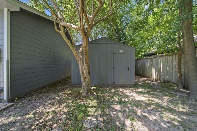 626 Magic Oaks Drive, Spring, TX 77388