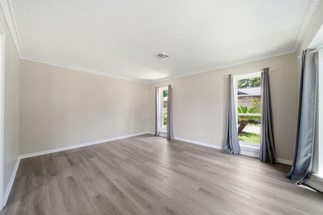 626 Magic Oaks Drive, Spring, TX 77388