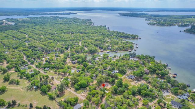 101 Bayside Drive, Malakoff, TX 75148