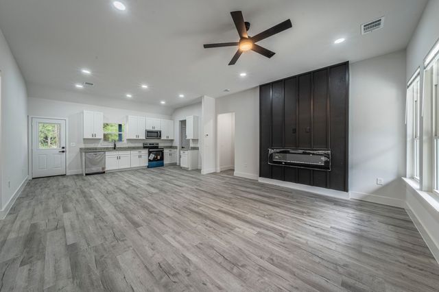 101 Bayside Drive, Malakoff, TX 75148