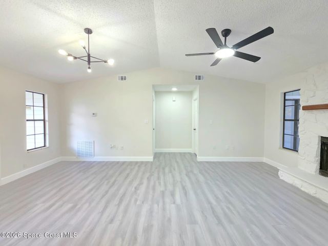 839 Carnation Avenue SE, Palm Bay, FL 32909