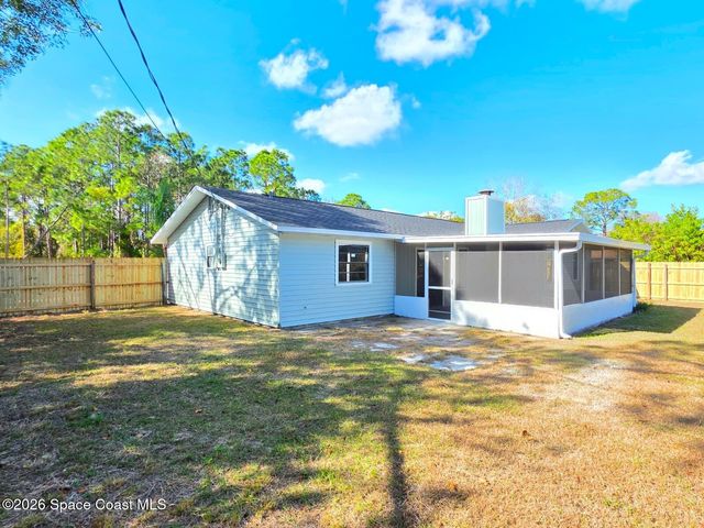 839 Carnation Avenue SE, Palm Bay, FL 32909