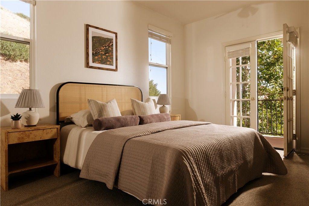 Image 18 of property listing at 3519 Folkstone Court, Burbank, CA 91504