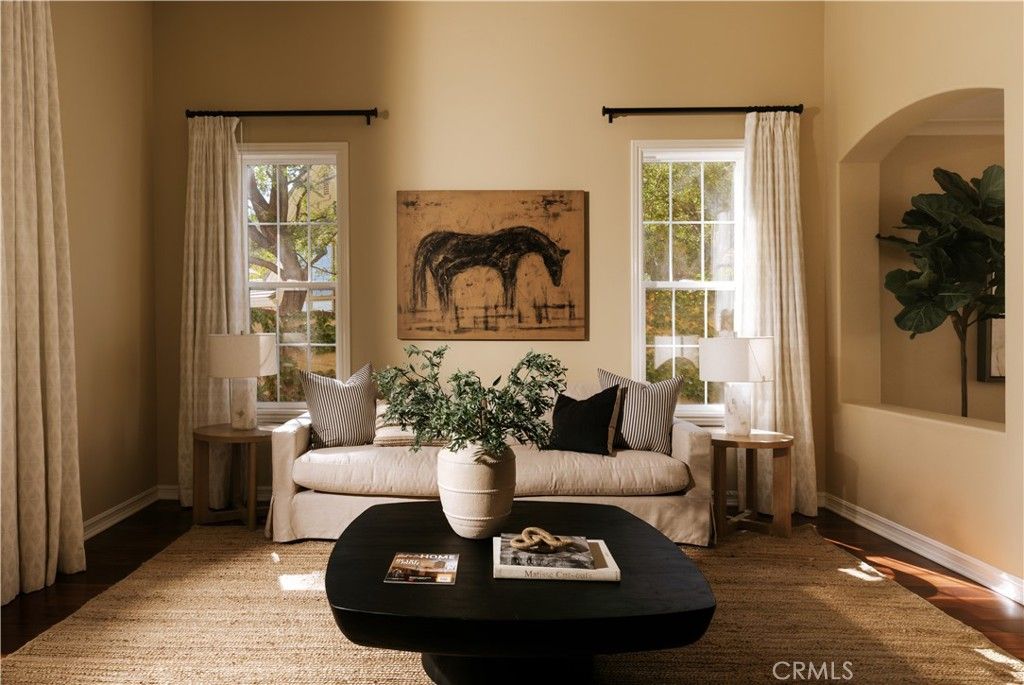Image 2 of property listing at 3519 Folkstone Court, Burbank, CA 91504