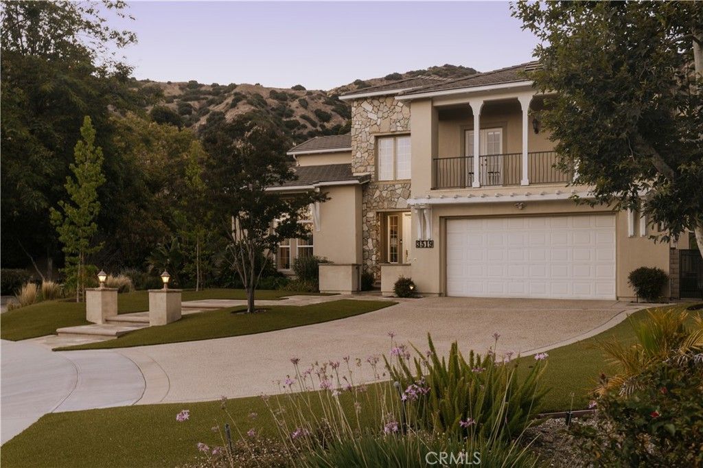 Image 34 of property listing at 3519 Folkstone Court, Burbank, CA 91504