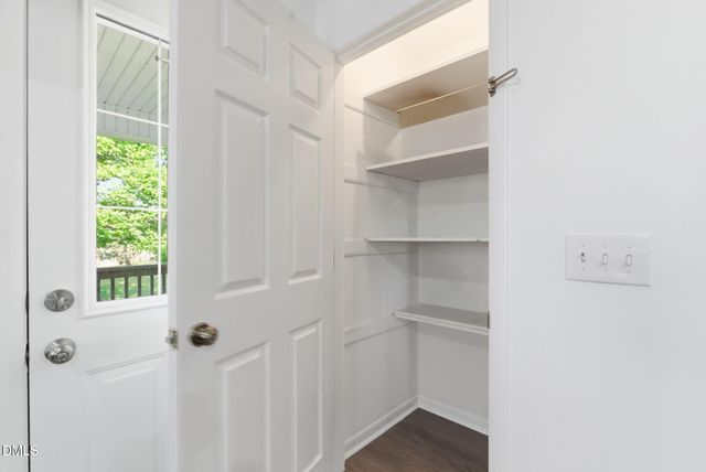 945 Old School Road, Four Oaks, NC 27524