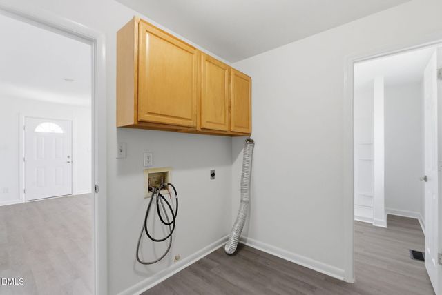 945 Old School Road, Four Oaks, NC 27524