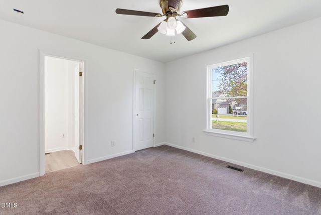 945 Old School Road, Four Oaks, NC 27524