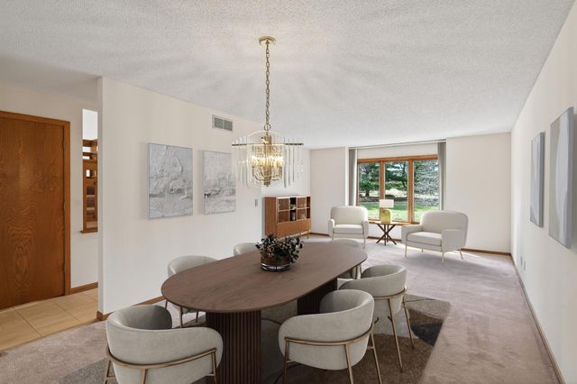 6 Pine Valley Drive, Dellwood, MN 55110