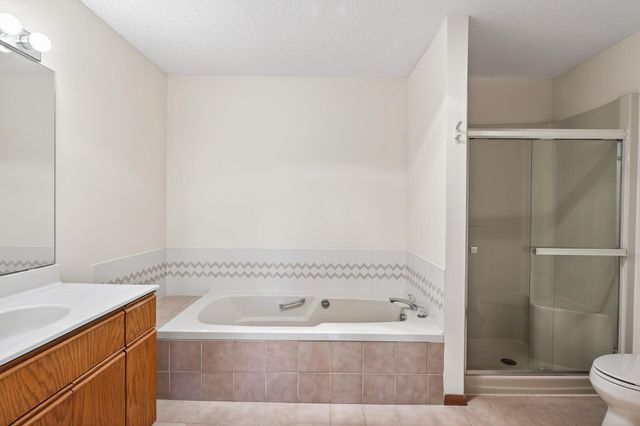 6 Pine Valley Drive, Dellwood, MN 55110