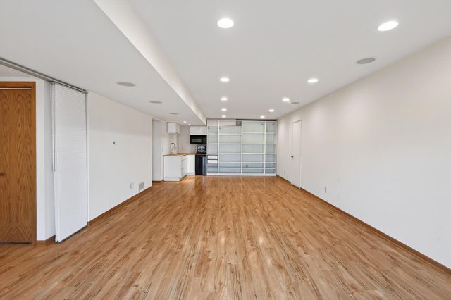 6 Pine Valley Drive, Dellwood, MN 55110