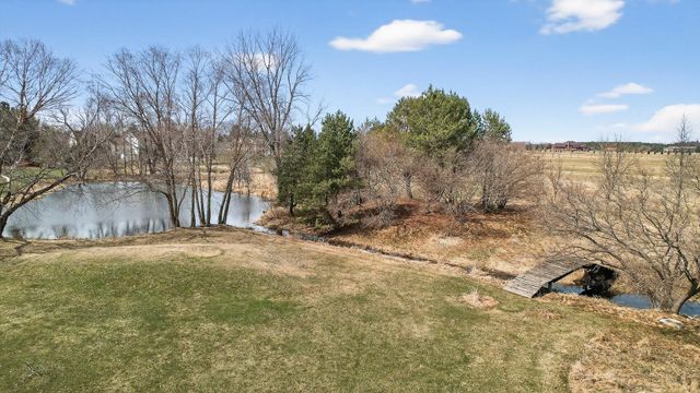 6 Pine Valley Drive, Dellwood, MN 55110