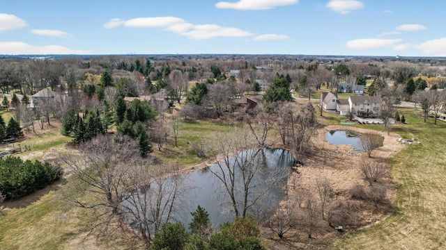 6 Pine Valley Drive, Dellwood, MN 55110