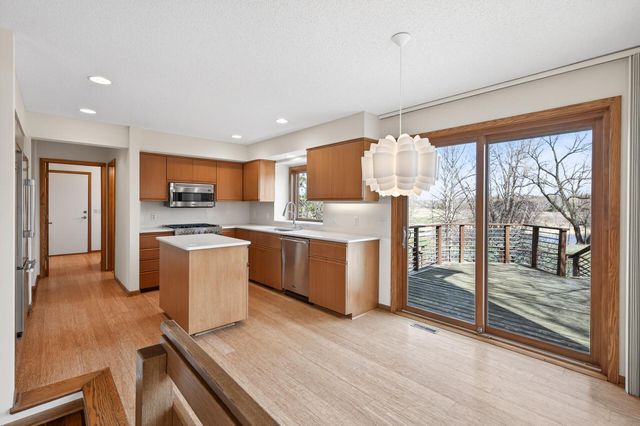 6 Pine Valley Drive, Dellwood, MN 55110