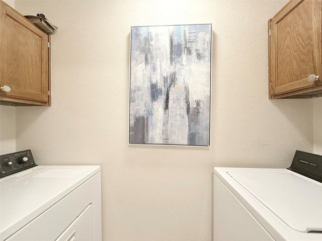 6900 Skillman Street 205, Dallas, TX 75231