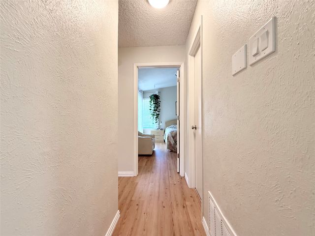 6900 Skillman Street 205, Dallas, TX 75231
