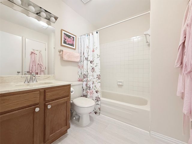 6900 Skillman Street 205, Dallas, TX 75231