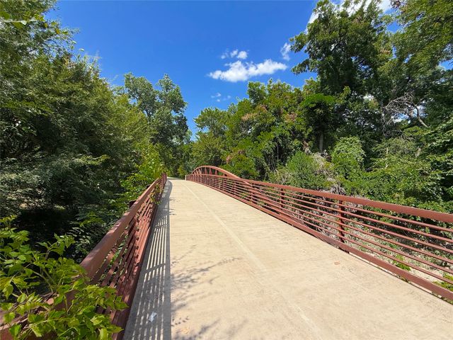 6900 Skillman Street 205, Dallas, TX 75231
