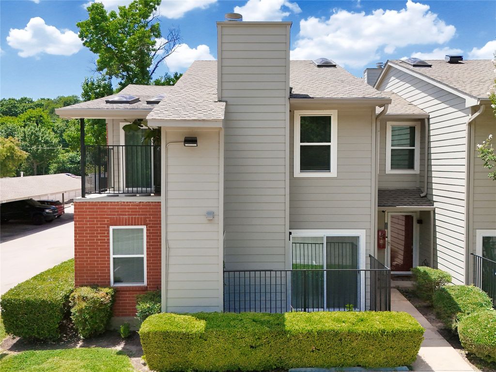 6900 Skillman Street 205, Dallas, TX 75231