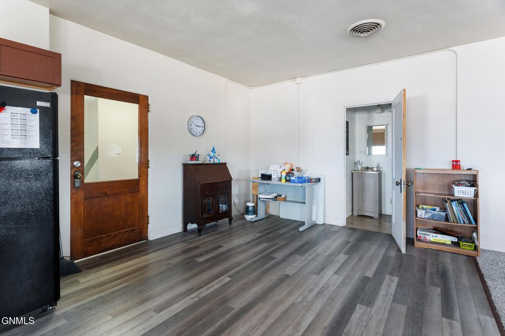 213 11th Street W, Williston, ND 58801 photo 22