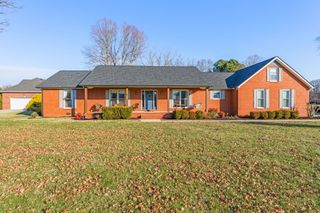 403 Tara Blvd, Tullahoma, TN 37388