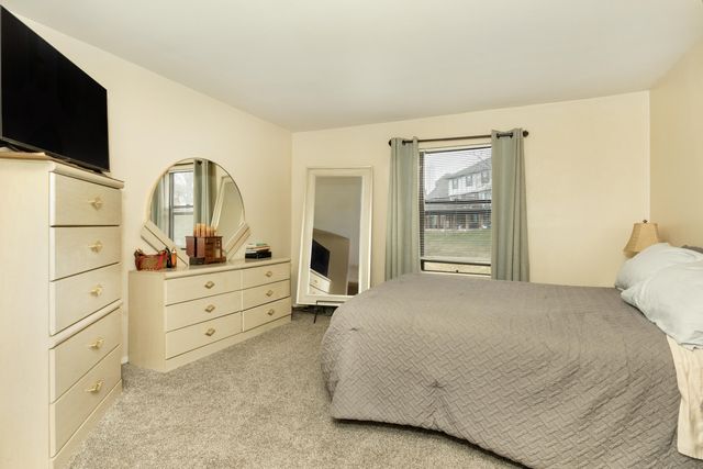 24684 Cashmere Court 136, Southfield, MI 48033