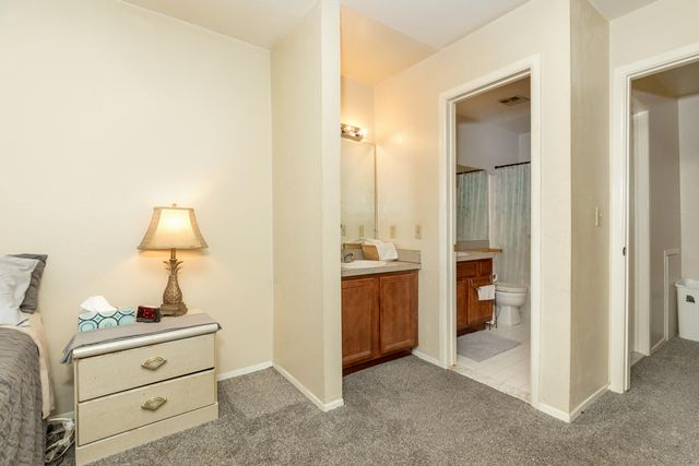 24684 Cashmere Court 136, Southfield, MI 48033