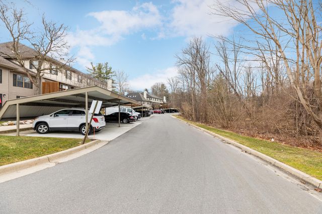 24684 Cashmere Court 136, Southfield, MI 48033