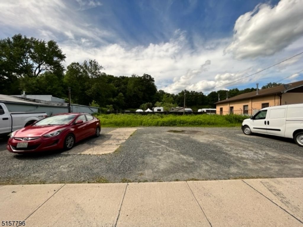 617 Water St, Belvidere Twp., NJ 07823 — photo 5