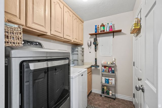 1015 E BROOK HAVEN DR, Kaysville, UT 84037