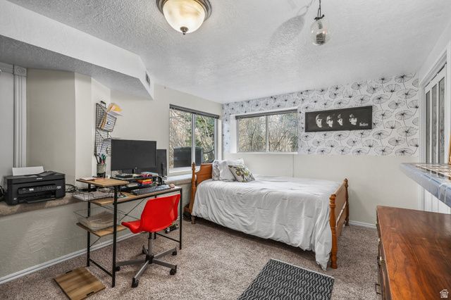 1015 E BROOK HAVEN DR, Kaysville, UT 84037