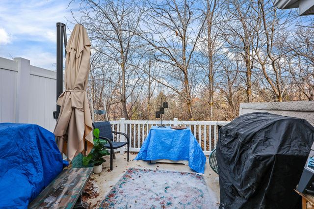 1015 E BROOK HAVEN DR, Kaysville, UT 84037