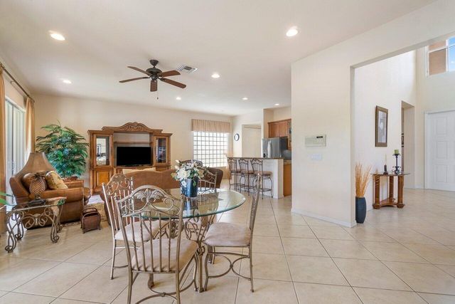 108 Via Condado Way, Palm Beach Gardens, FL 33418