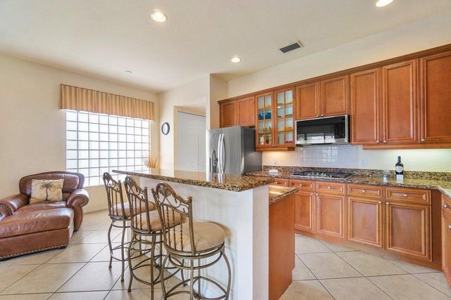 108 Via Condado Way, Palm Beach Gardens, FL 33418