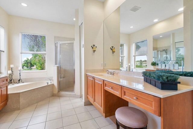 108 Via Condado Way, Palm Beach Gardens, FL 33418