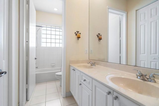 108 Via Condado Way, Palm Beach Gardens, FL 33418