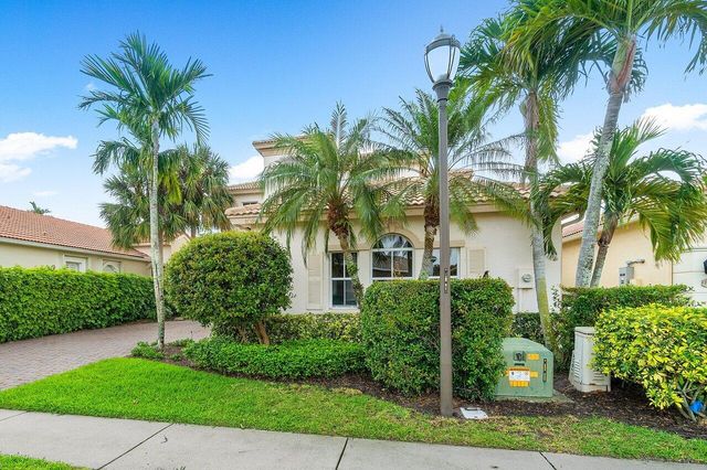 108 Via Condado Way, Palm Beach Gardens, FL 33418