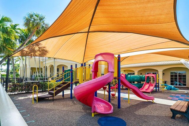 108 Via Condado Way, Palm Beach Gardens, FL 33418