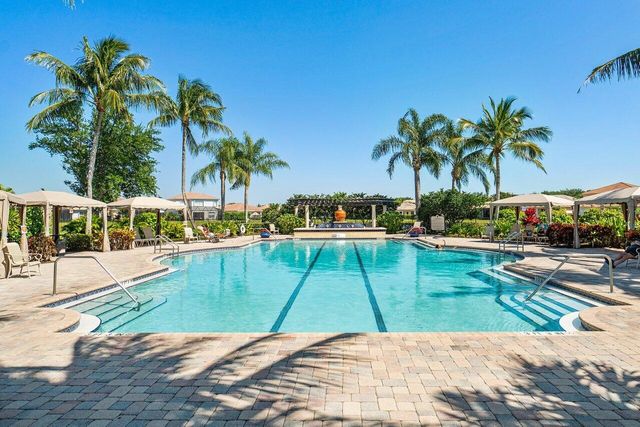 108 Via Condado Way, Palm Beach Gardens, FL 33418