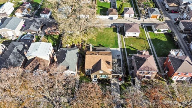 3427 S 58th Avenue, Cicero, IL 60804