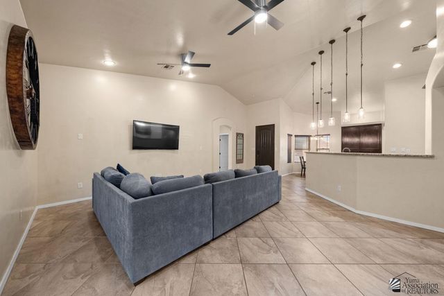 471 N Ismael Solorio Ct, San Luis, AZ 85349